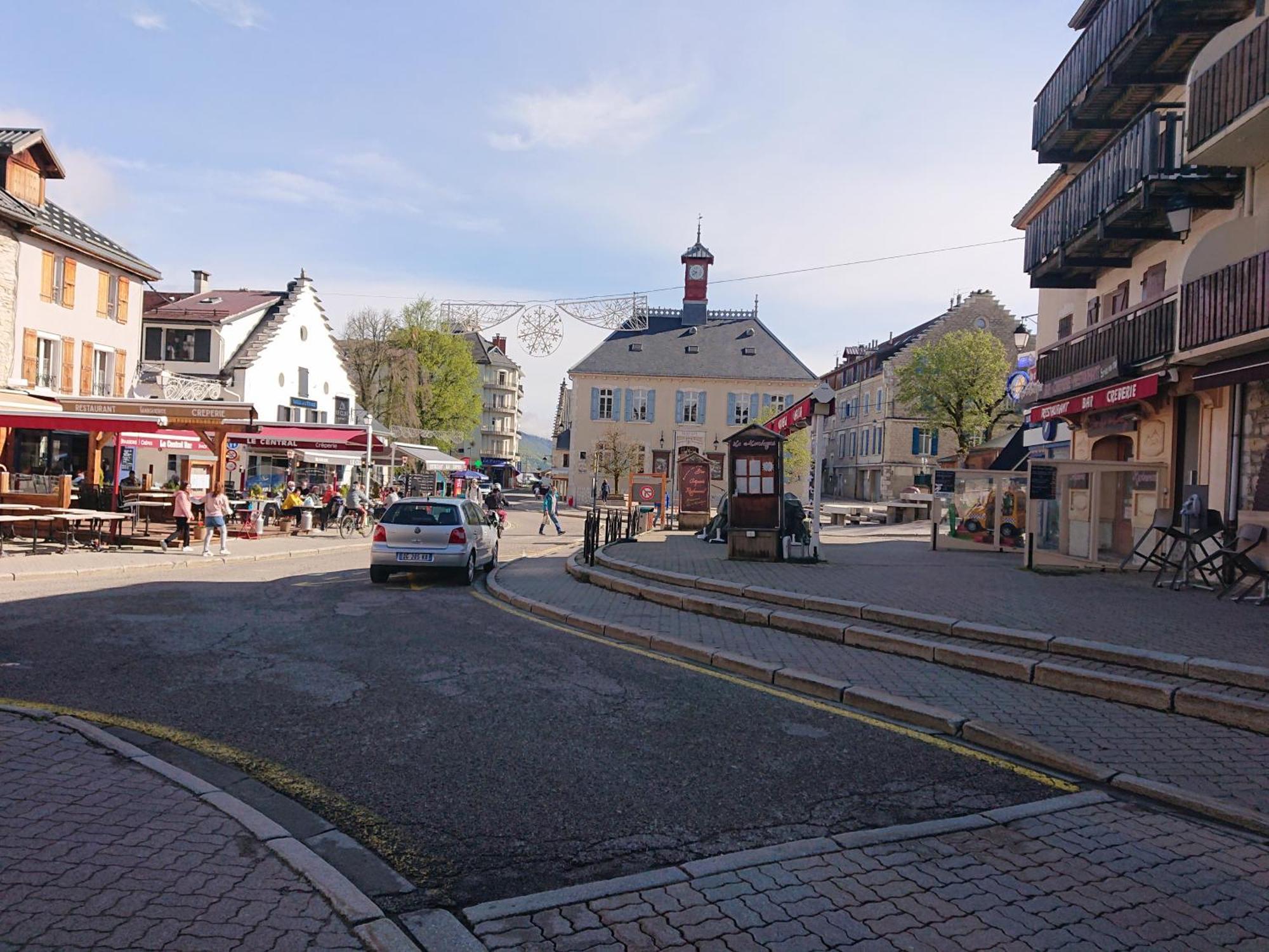 Grande Maison De Ville Renovee,Au Coeur Du Village Villard-de-Lans Bagian luar foto